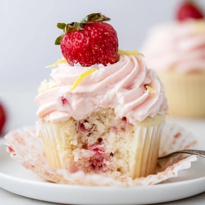 Strawberry Lemonade Cupcakes